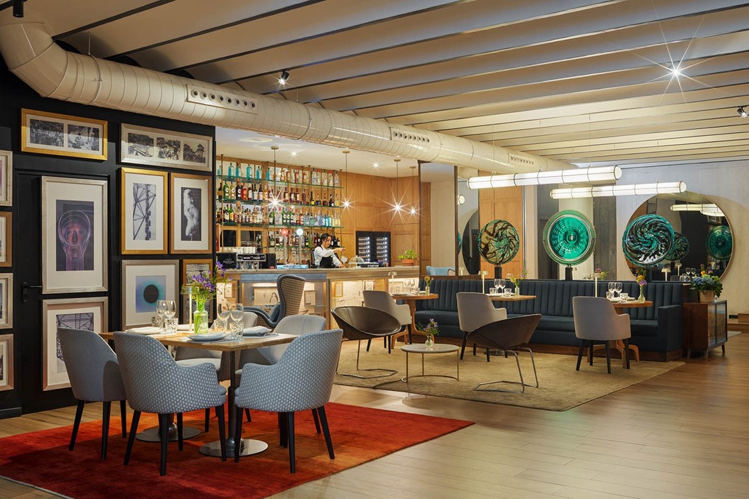 H10 Puerta de Alcalá - Photo 2